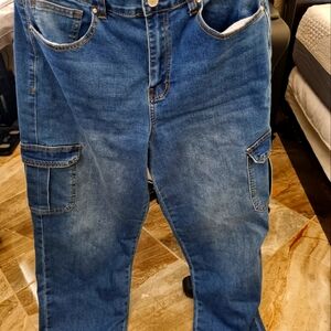 Cargo Jeans